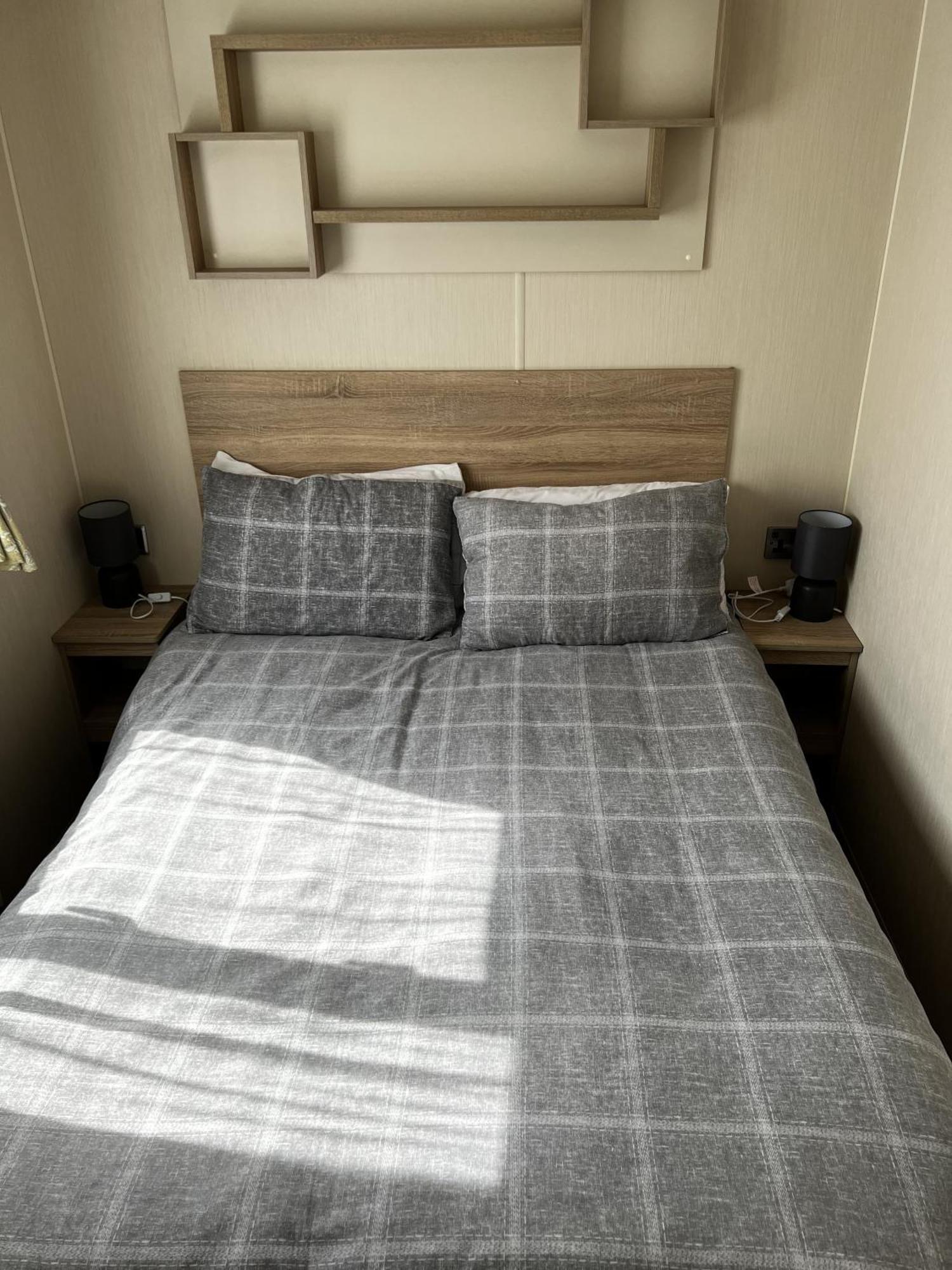 Moonstone Lymington Hotel เลส์ดาวน์-ออน-ซี ภายนอก รูปภาพ