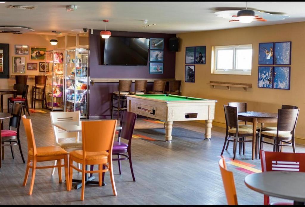 Moonstone Lymington Hotel เลส์ดาวน์-ออน-ซี ภายนอก รูปภาพ
